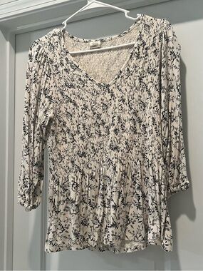 Good Hart Women’s Large Cream Floral Smocked Peasant Blouse 3/4 Sleeves